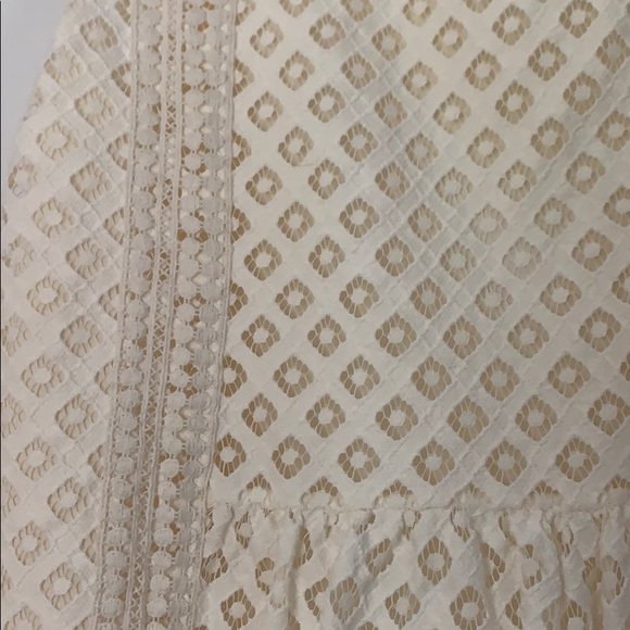 Lace A line Blouse - Picture 3 of 4